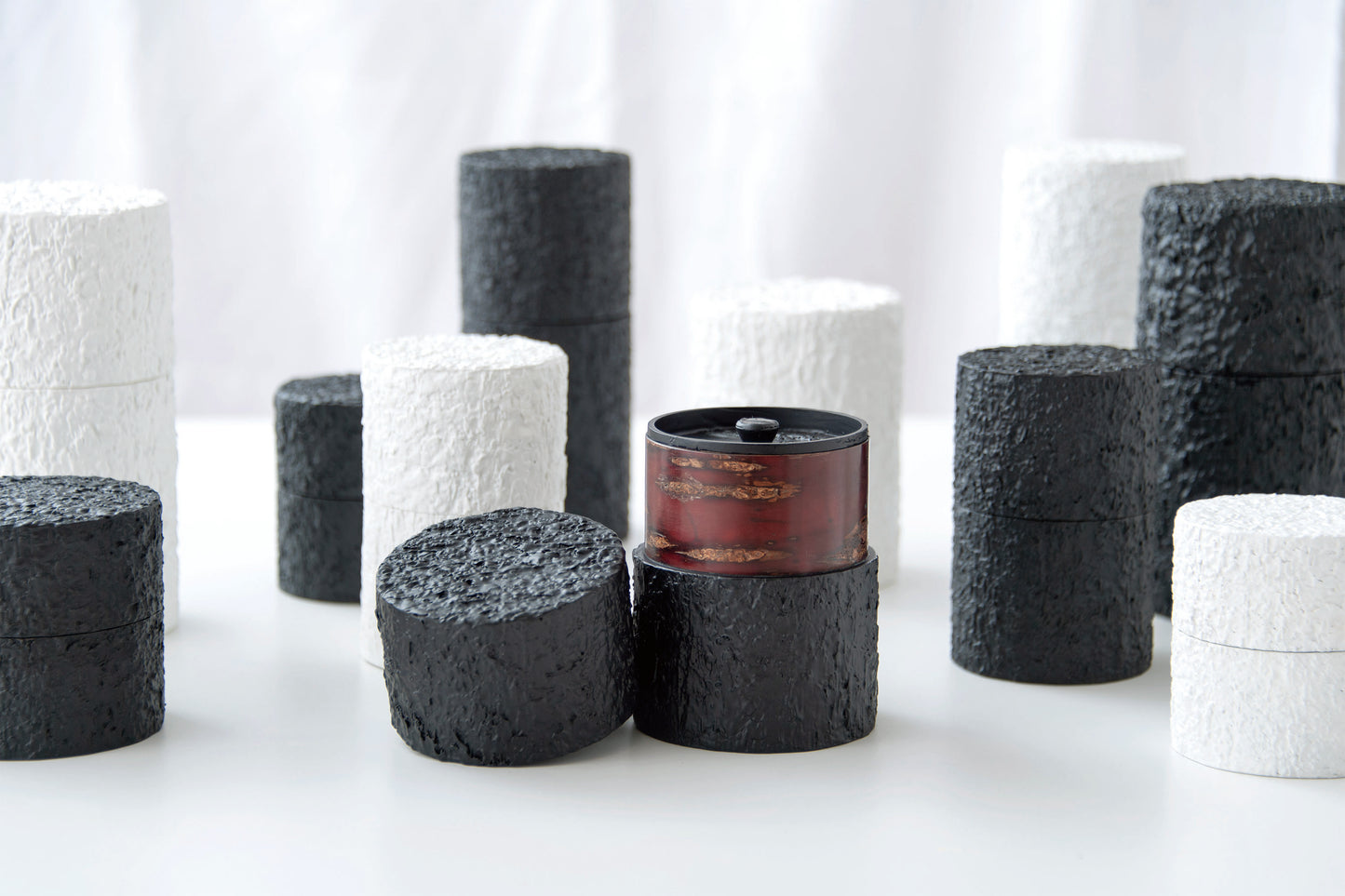 マットバーク茶筒 (安積伸)